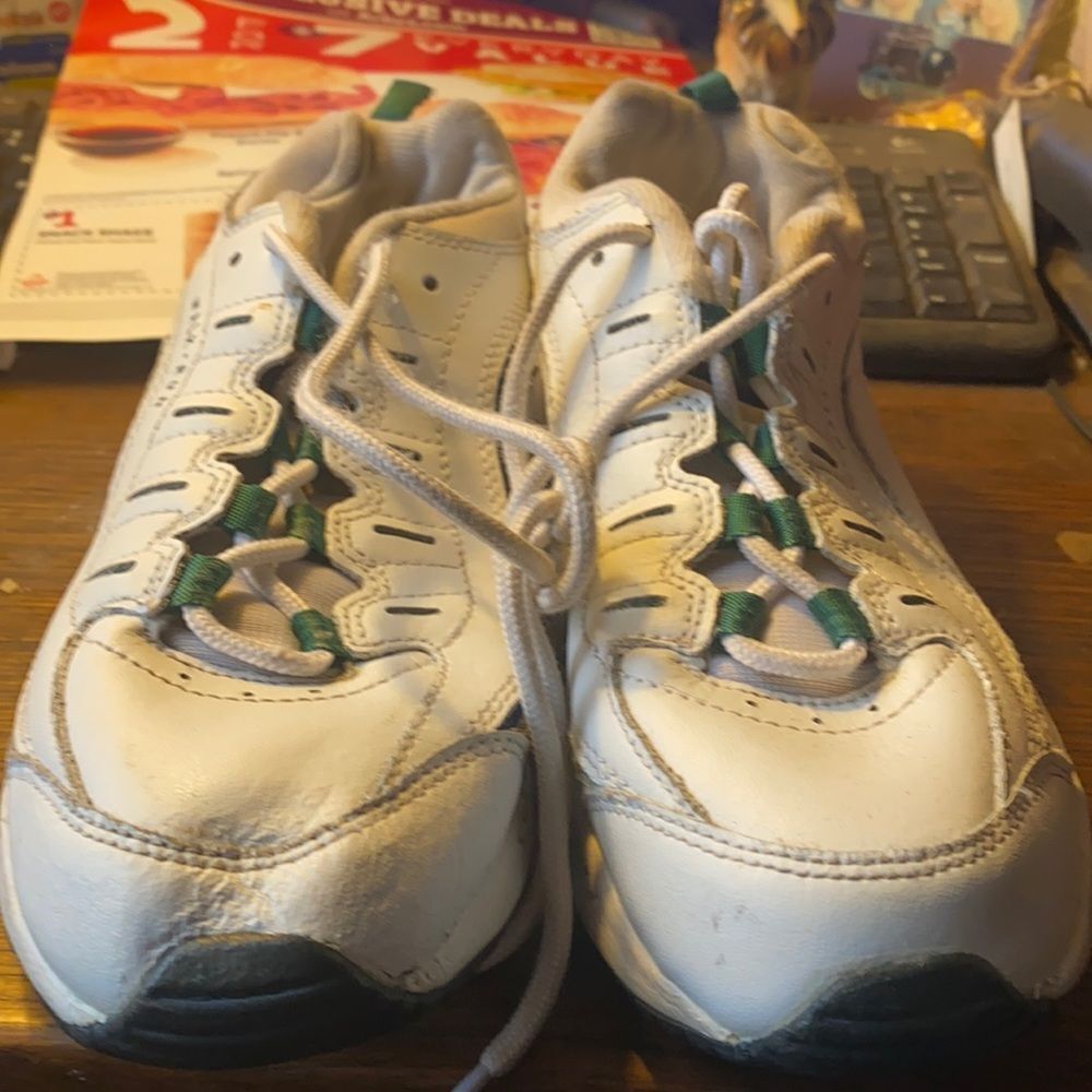 Easy Spirit Sneakers sz. 7